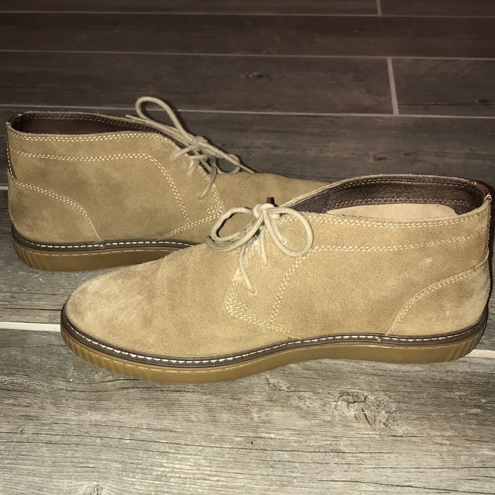 NWOT Johnston & Murphy sheepskin MENS chukka boots